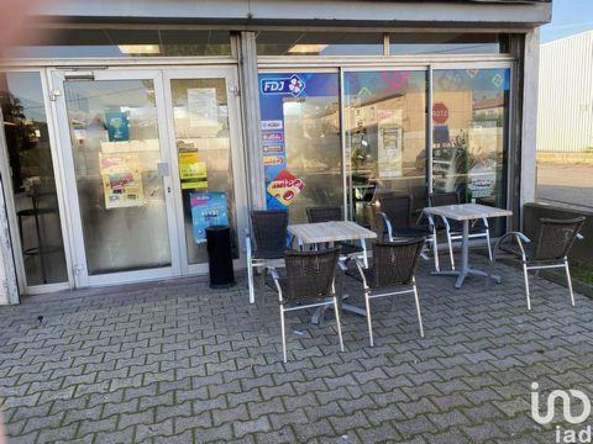 100m² Factory in Lunel, France No. 19541