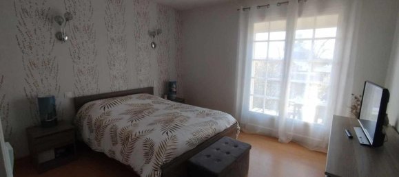 Casa de 4 dormitorios en Locmine, France No. 199200 32