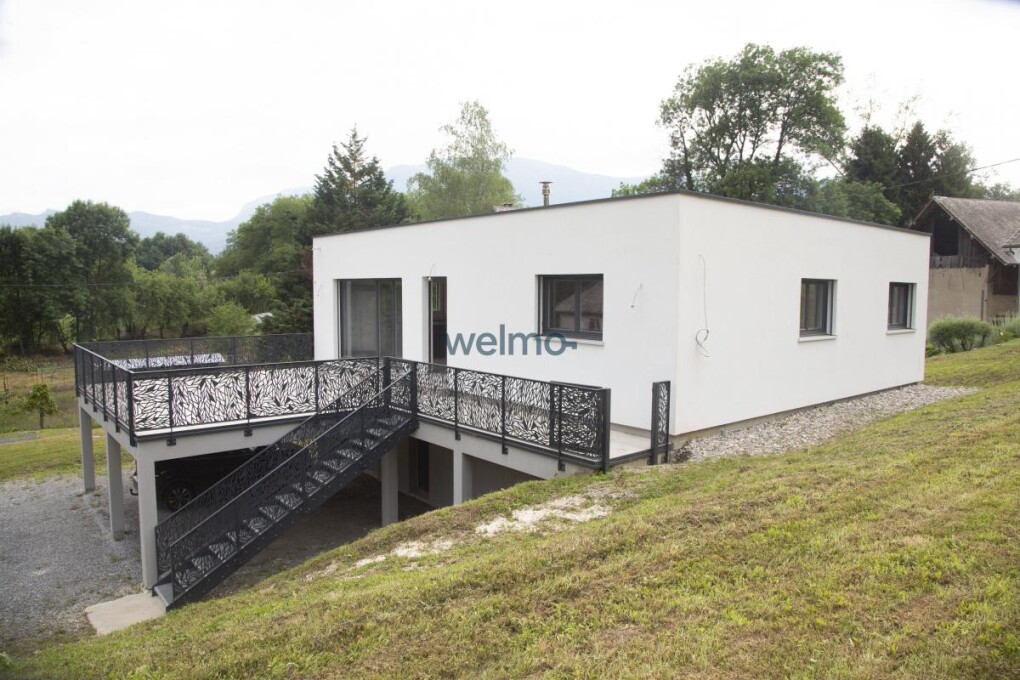 3 chambres Maison à Châteauneuf, France No. 341496