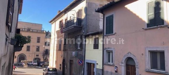 Квартира с 2 спальнями в Витербо, Италия № 119530 9