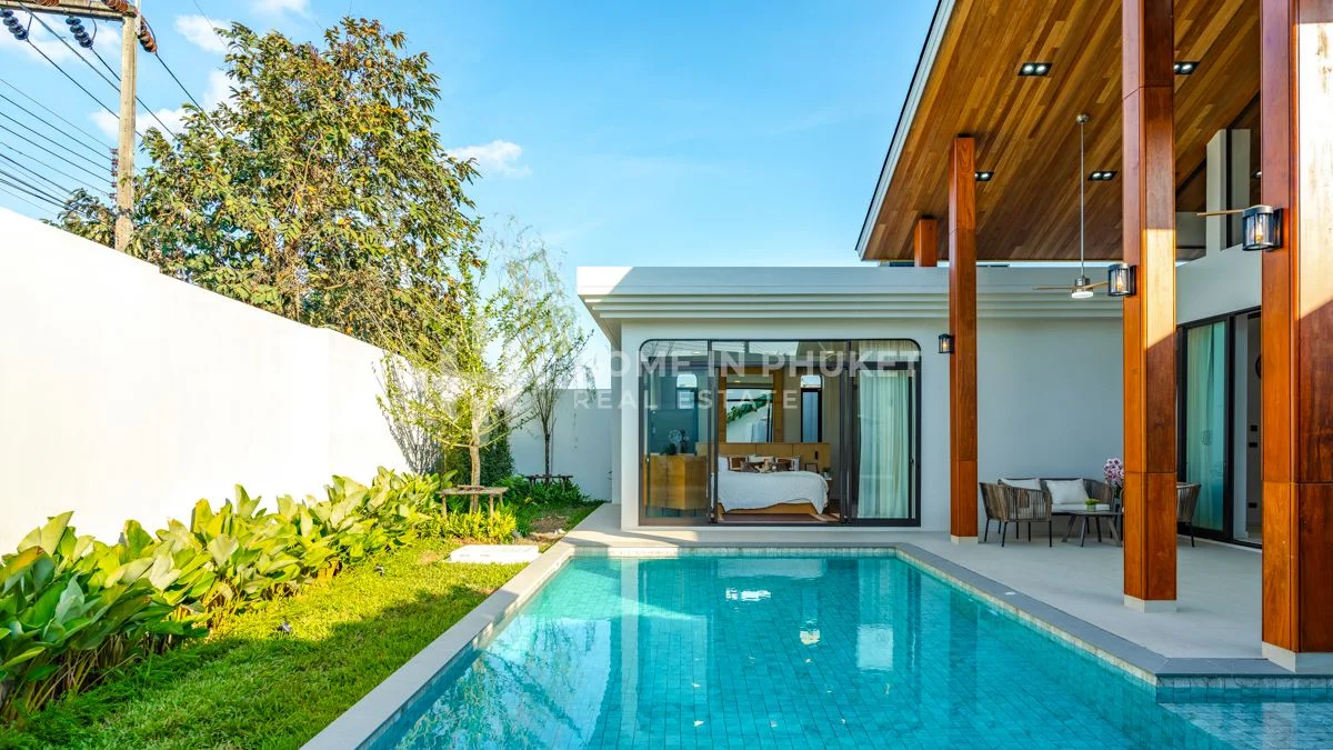 3 bedrooms House in Phuket, Thailand No. 61172