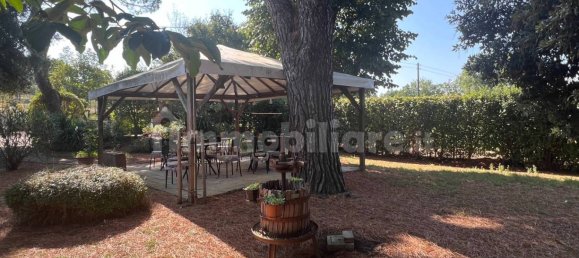 3 bedrooms Villa in Foiano della Chiana, Italy No. 321214 4