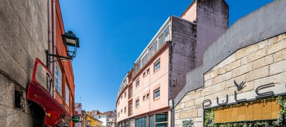 9 bedrooms Building in Chaves, Portugal No. 140808 2