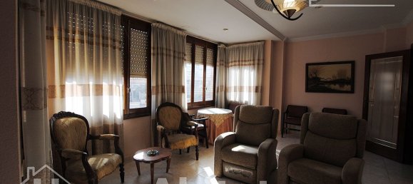 4 Schlafzimmer Wohnung in Valencia, Spain, Nr. 30494 2