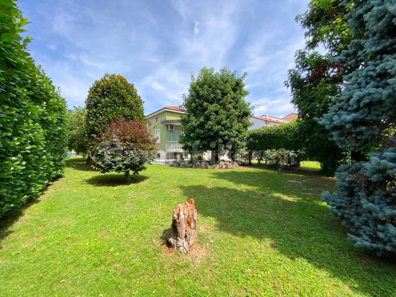 3 Schlafzimmer Villa in Trezzo sull'Adda, Italy, Nr. 314121
