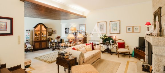 5 bedrooms House in Porto, Portugal No. 113969 2