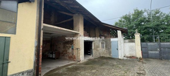 Дом с 3 комнатами в Белджойозо, Италия № 74813 17