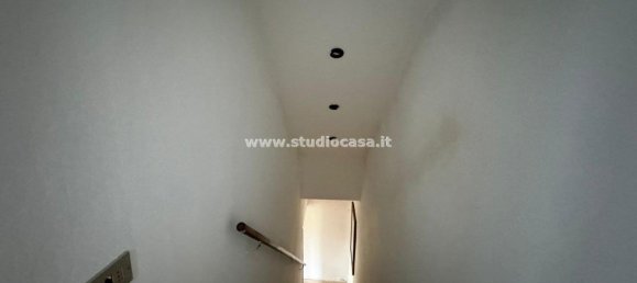 Дом с 3 комнатами в Белджойозо, Италия № 74813 9