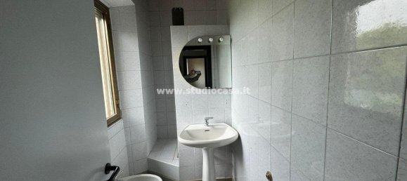 Дом с 3 комнатами в Белджойозо, Италия № 74813 4