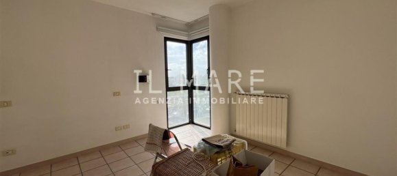 3 bedrooms Apartment in Massa, Italy No. 336518 7