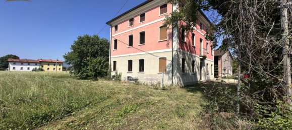 3 rooms House in Marano Vicentino, Italy No. 351226 3