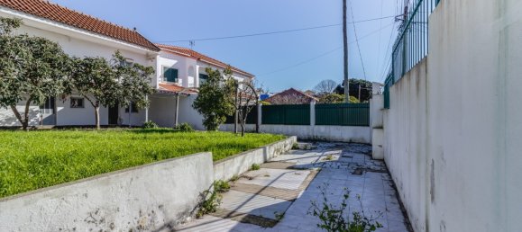 8 bedrooms House in Almada, Portugal No. 110069 2