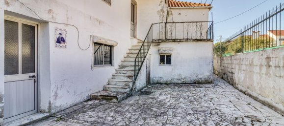 8 bedrooms House in Almada, Portugal No. 110069 12