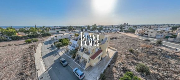 Casa de 3 dormitorios en Paralimni, Cyprus No. 24043 12