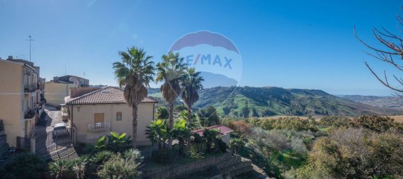 4غرفة منزل في Caltagirone, Italy رقم 128685 20