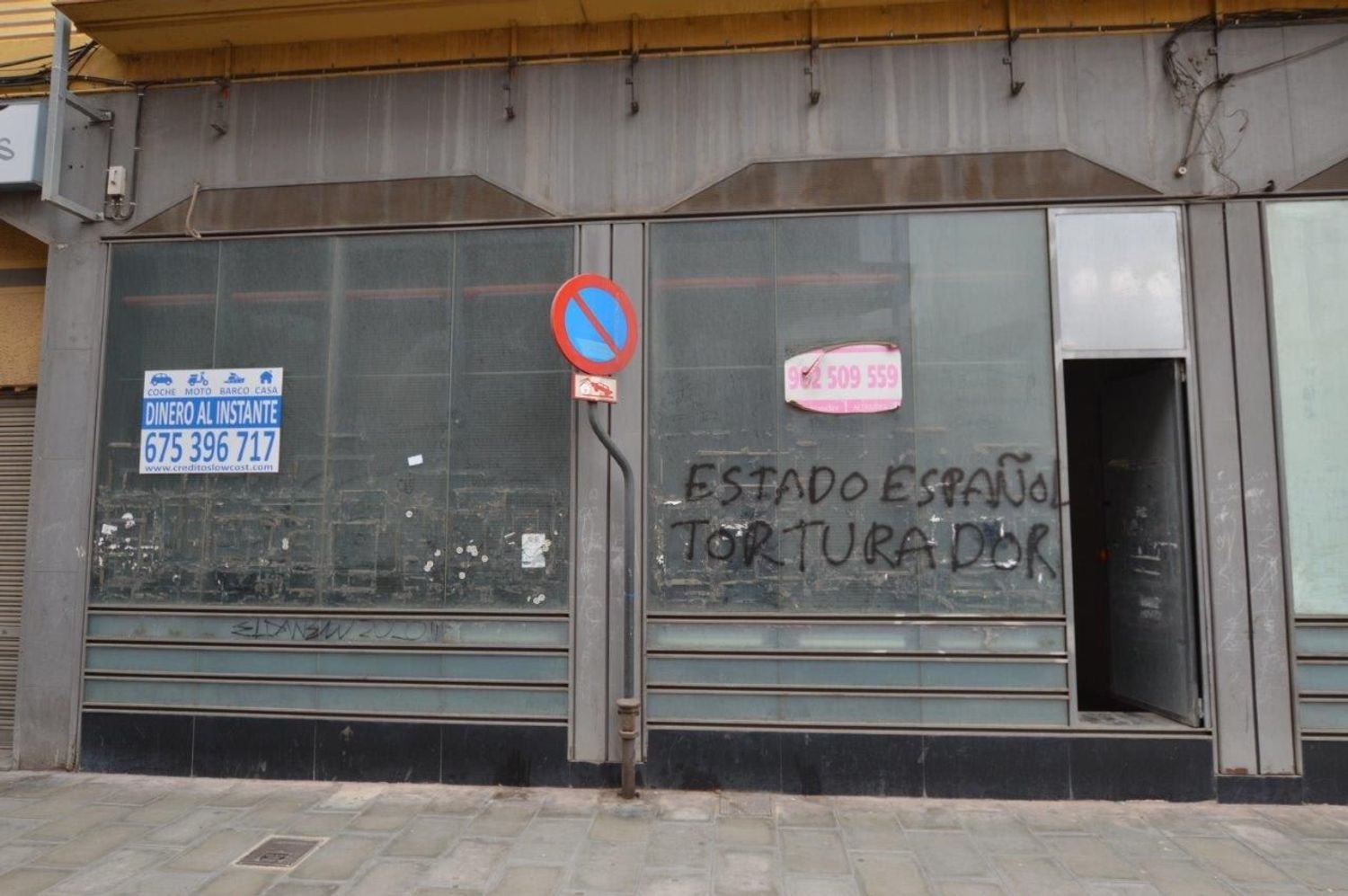 140m² Commercial property in Elda, Spain No. 93421