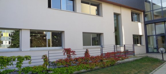 Офис 3160м² в Эперне, Франция № 88860 15