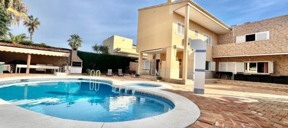4 Schlafzimmer Villa in Torrevieja, Spanien, Nr. 364980 3
