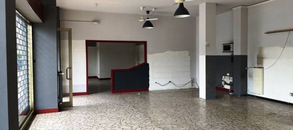 Propiedad comercial de 2 habitaciónes en Bergamo, Italy No. 110218 5