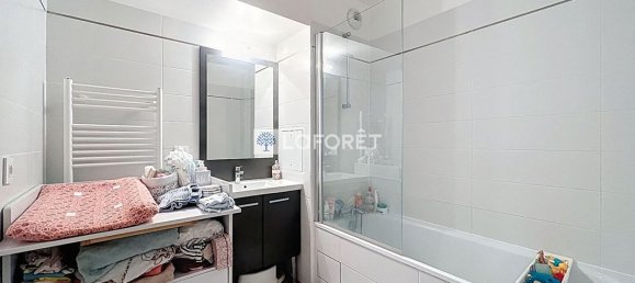 2 bedrooms Apartment in Saint-Cyr-l'Ecole, France No. 131779 10
