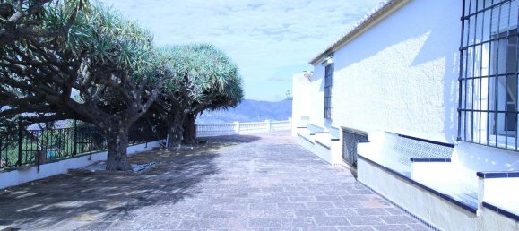 3 bedrooms House in Pinares de San Anton, Spain No. 60094 9