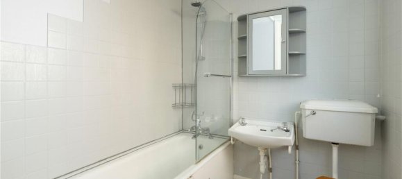 1 bedroom Apartment in London, United Kingdom No. 3812 6
