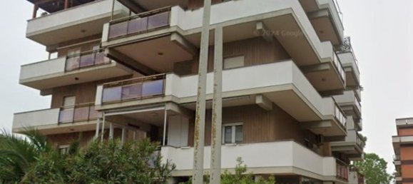 4 rooms Apartment in Pomezia, Italy No. 197787 8