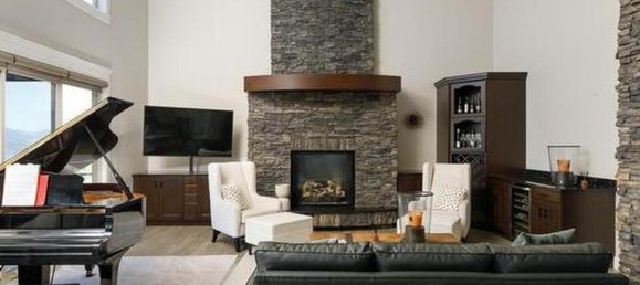 5 bedrooms House in British Columbia, Canada No. 1154 8