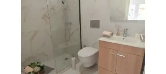 3 bedrooms Apartment in Lisbon, Portugal No. 157769 9