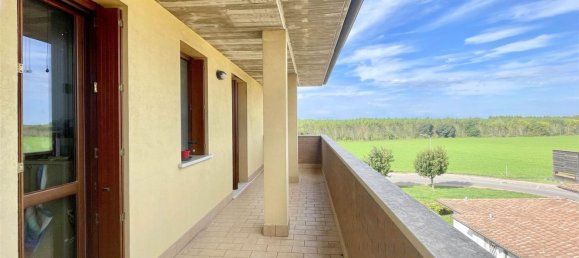 3 rooms Apartment in Borgo Virgilio, Italy No. 338422 15