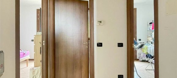 3 rooms Apartment in Borgo Virgilio, Italy No. 338422 7