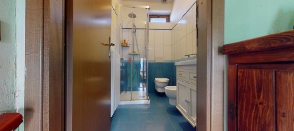 Casa de 4 dormitorios en Barga, Italy No. 230259 16