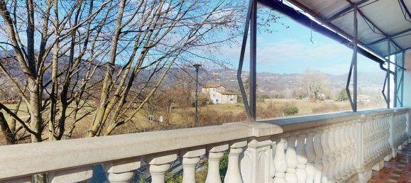 Casa de 4 dormitorios en Barga, Italy No. 230259 33