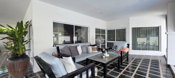 3 bedrooms House for sale in Pattaya, Chonburi, Eastern Thailand, Thailand № 67312 17
