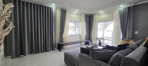 3 bedrooms House for sale in Pattaya, Chonburi, Eastern Thailand, Thailand № 67312 13