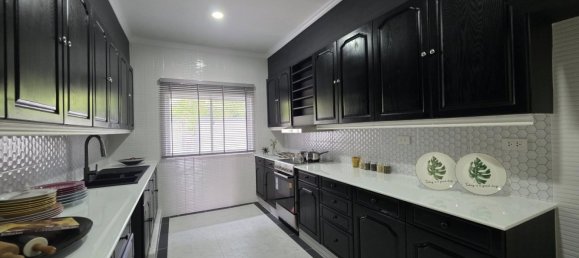 3 bedrooms House for sale in Pattaya, Chonburi, Eastern Thailand, Thailand № 67312 8