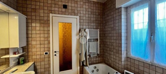 4 غرف نوم فيلا في Varese, Italy رقم 314928 22