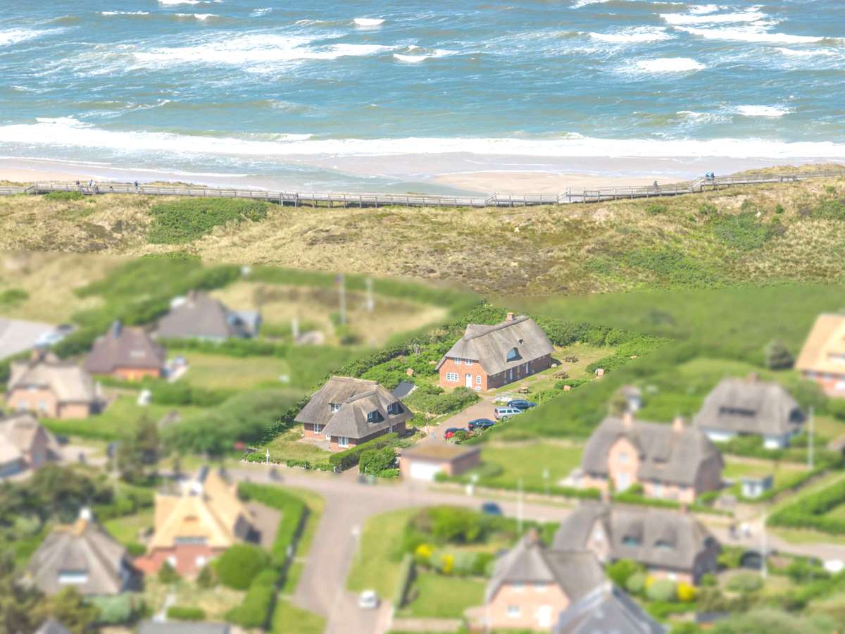 7 rooms Townhouse in Nordfriesland, Germany No. 70768