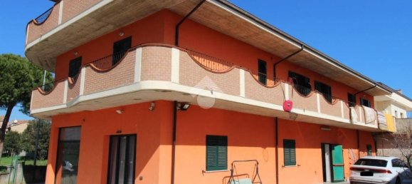 5 rooms Building in Campli, Italy No. 43148 2