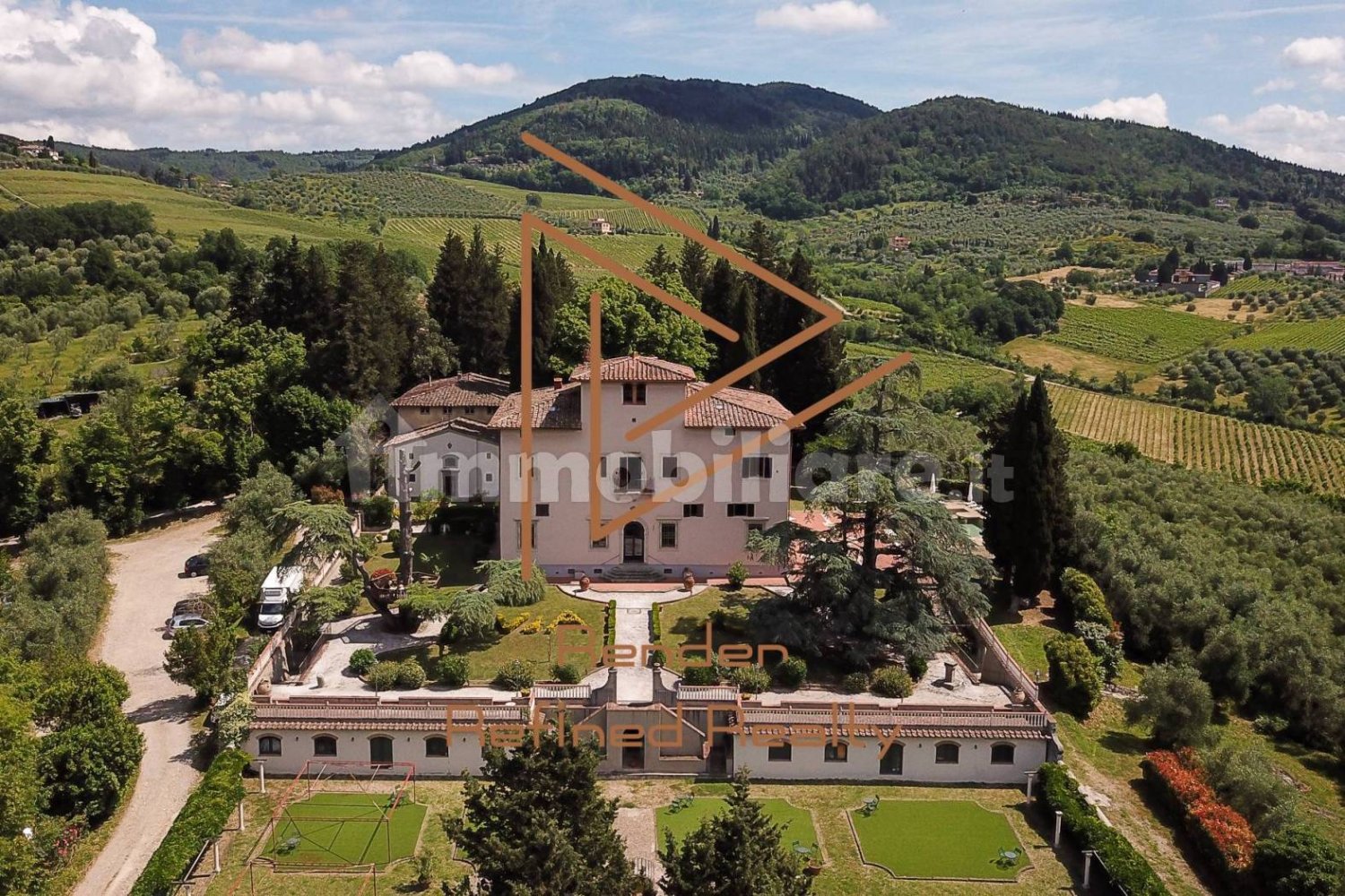 Вилла с 22 спальнями в Флоренция, Италия № 175335