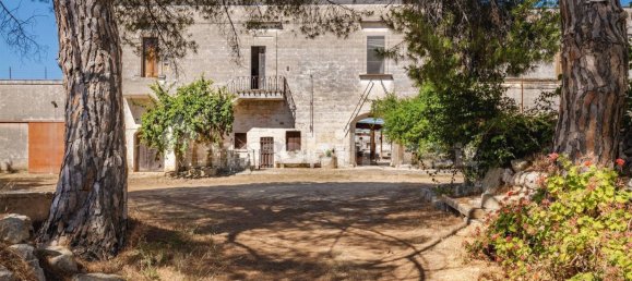 5 rooms Building in Francavilla Fontana, Italy No. 294137 3