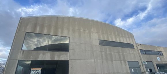 Lagerhaus in Valladolid, Spain 555m², Nr. 68685 18