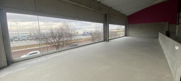 Lagerhaus in Valladolid, Spain 555m², Nr. 68685 12