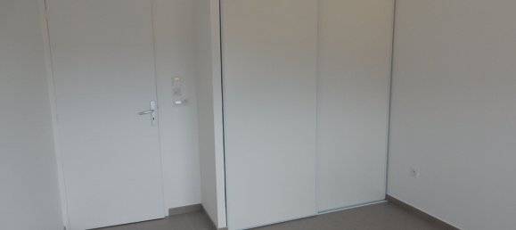 Apartamento de 2 dormitorios en Valence, France No. 200996 7