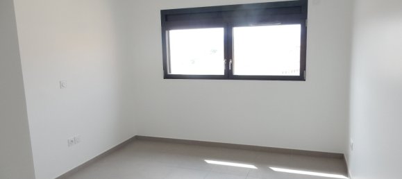 Apartamento de 2 dormitorios en Valence, France No. 200996 5