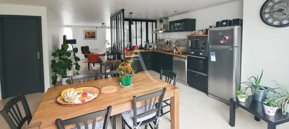 2 bedrooms House in Challans, France No. 318437 3