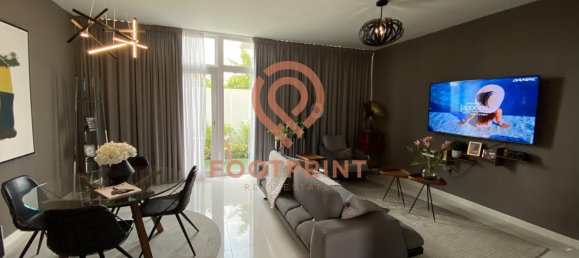 Adosado de 4 dormitorios en Dubai, UAE No. 24054 19