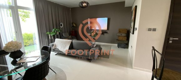 Adosado de 4 dormitorios en Dubai, UAE No. 24054 10