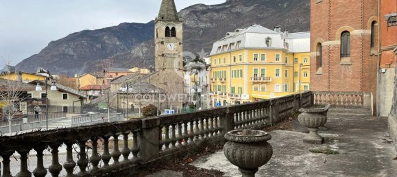 10 rooms Villa in Saint Vincent, Italy No. 224619 3