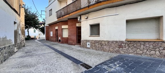 3 bedrooms House in Llanca, Spain No. 75482 82